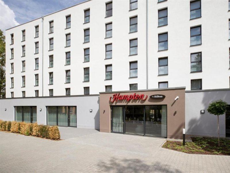 Hotel Hampton By Hilton Kaiserslautern Exterior foto